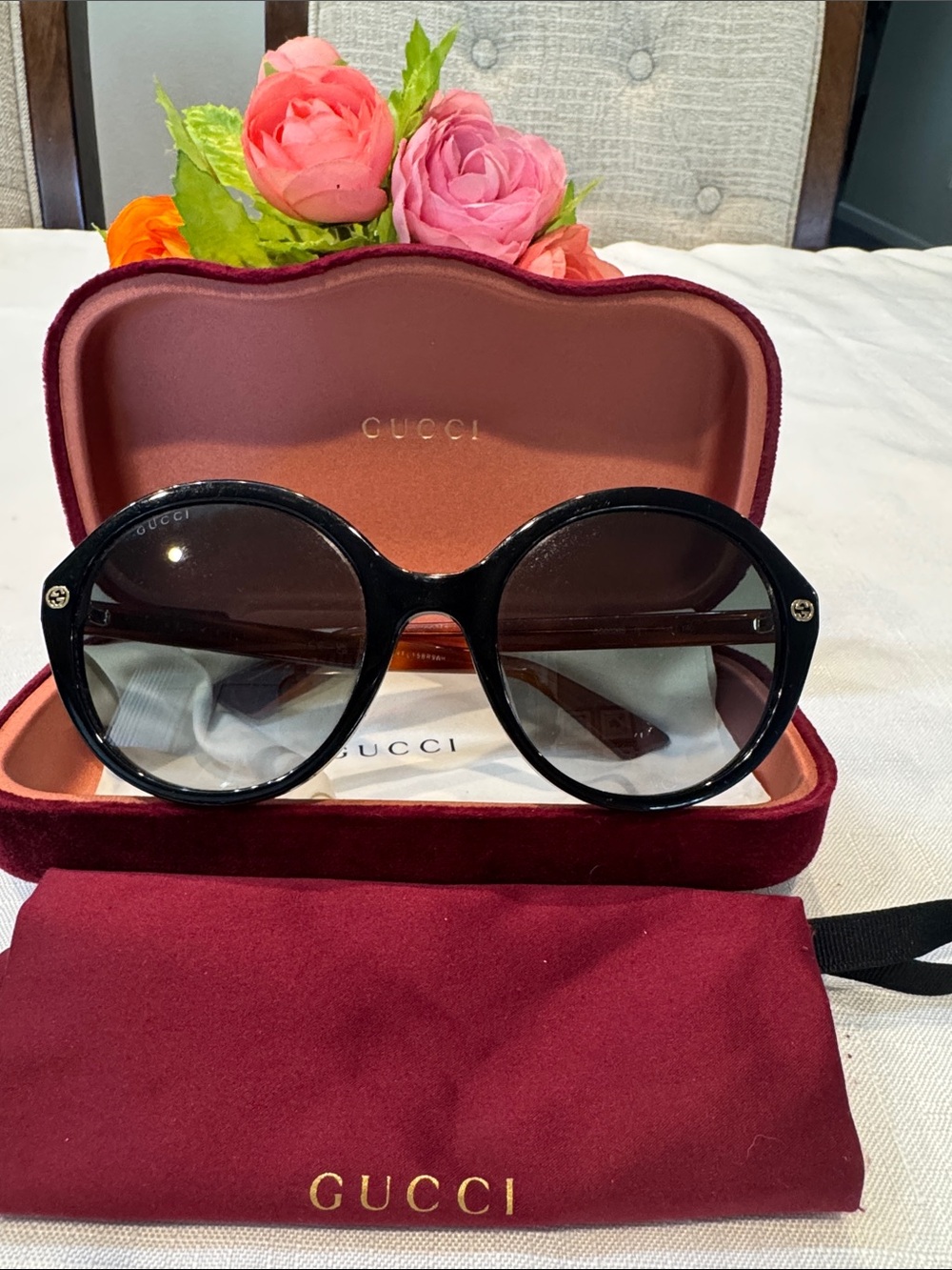 Authentic GUCCI Black Round Sunglasses